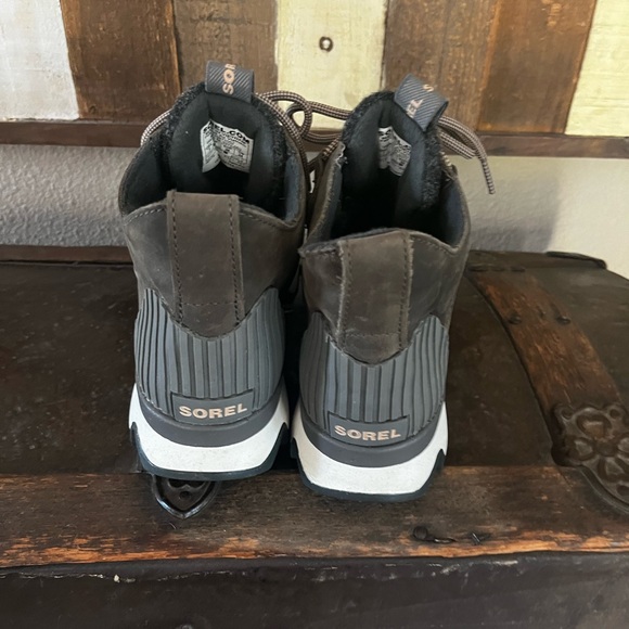 Sorel kinetic carabou boot - Picture 5 of 9